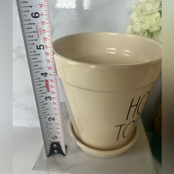 Rae Dunn small planter with bunny ears labeled “HOP TO IT” never used - Picture 7 of 7
